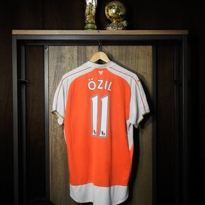 Arsenal 2015/16 Home Jersey – Mesut Özil #11 – Size XL – (MPN: 747566)
